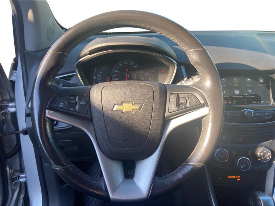 2019 Chevrolet Trax AWD 4dr LT photo