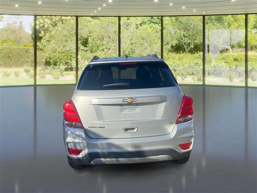 2019 Chevrolet Trax AWD 4dr LT photo