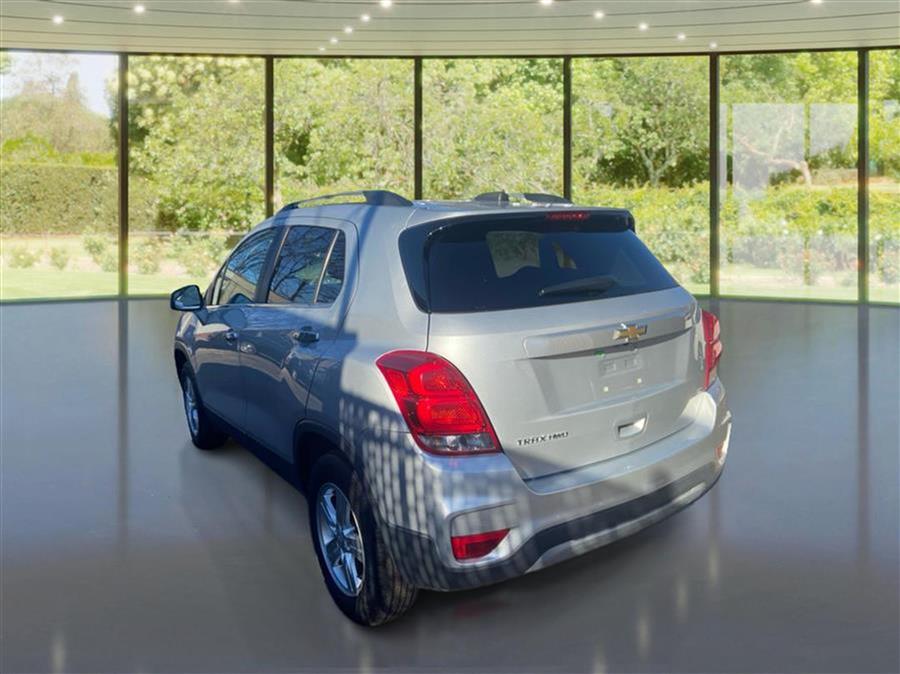 2019 Chevrolet Trax AWD 4dr LT photo