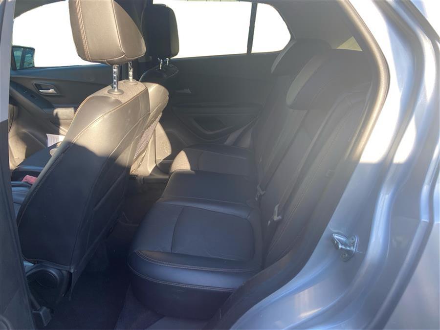 2019 Chevrolet Trax AWD 4dr LT photo