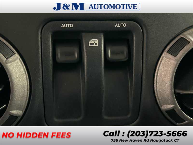 2013 Jeep Wrangler Sport photo
