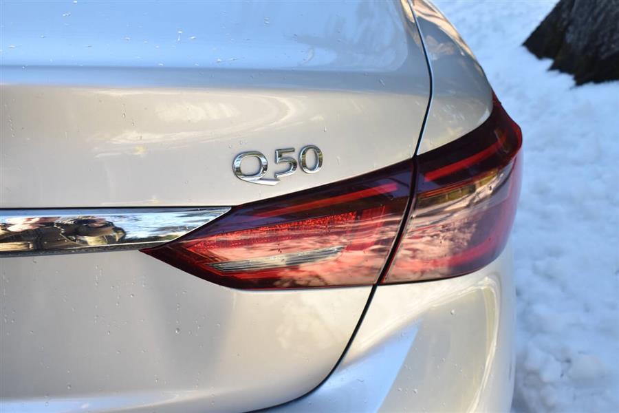 2020 Infiniti Q50 Luxury photo