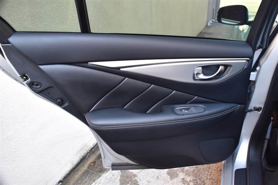 2020 Infiniti Q50 Luxury photo