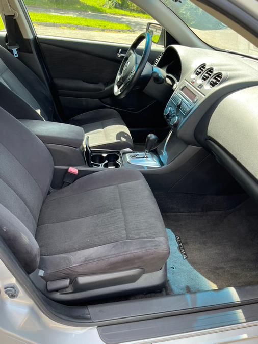 2011 Nissan Altima 2.5 photo