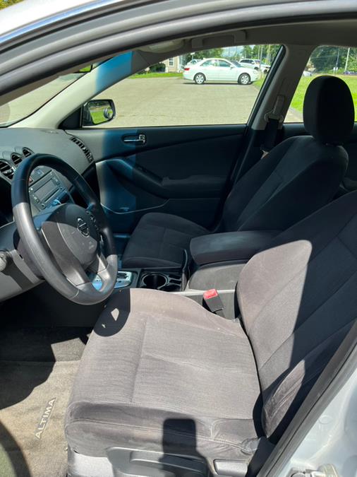 2011 Nissan Altima 2.5 photo