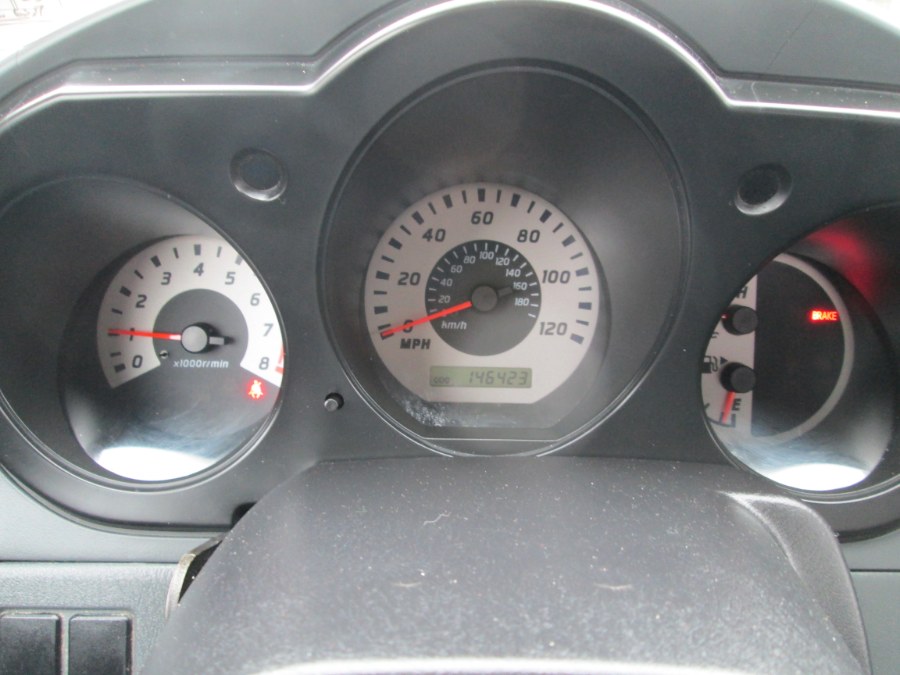 2004 Nissan Frontier Standard photo