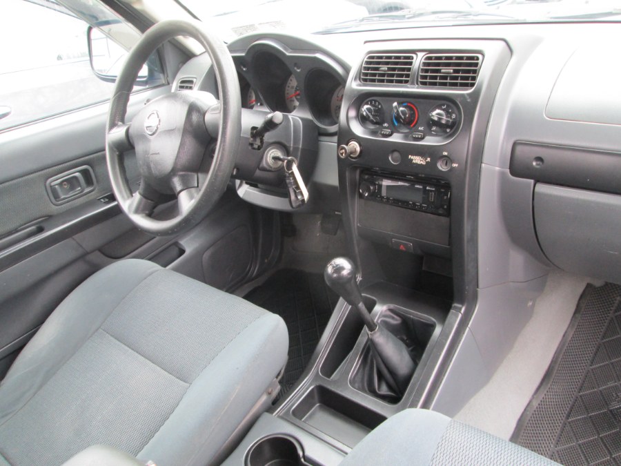 2004 Nissan Frontier Standard photo