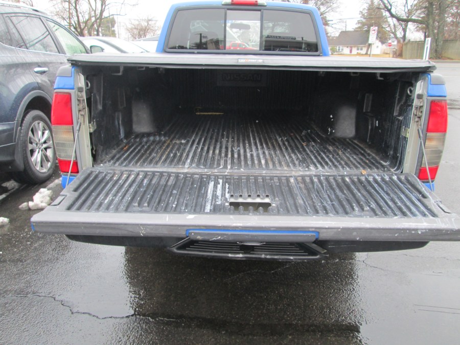 2004 Nissan Frontier Standard photo