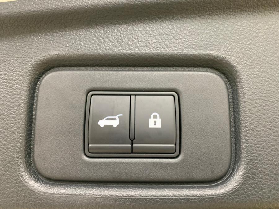 2022 Nissan Pathfinder Platinum 4WD photo