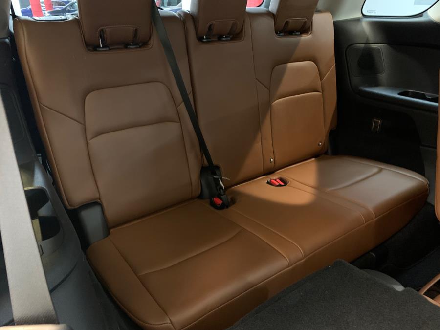 2022 Nissan Pathfinder Platinum 4WD photo