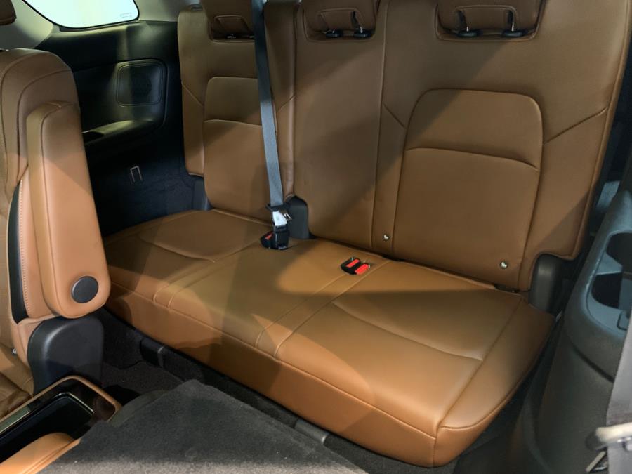 2022 Nissan Pathfinder Platinum 4WD photo
