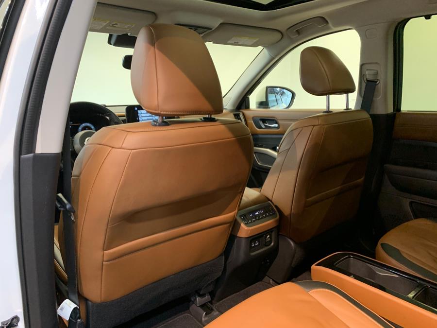 2022 Nissan Pathfinder Platinum 4WD photo