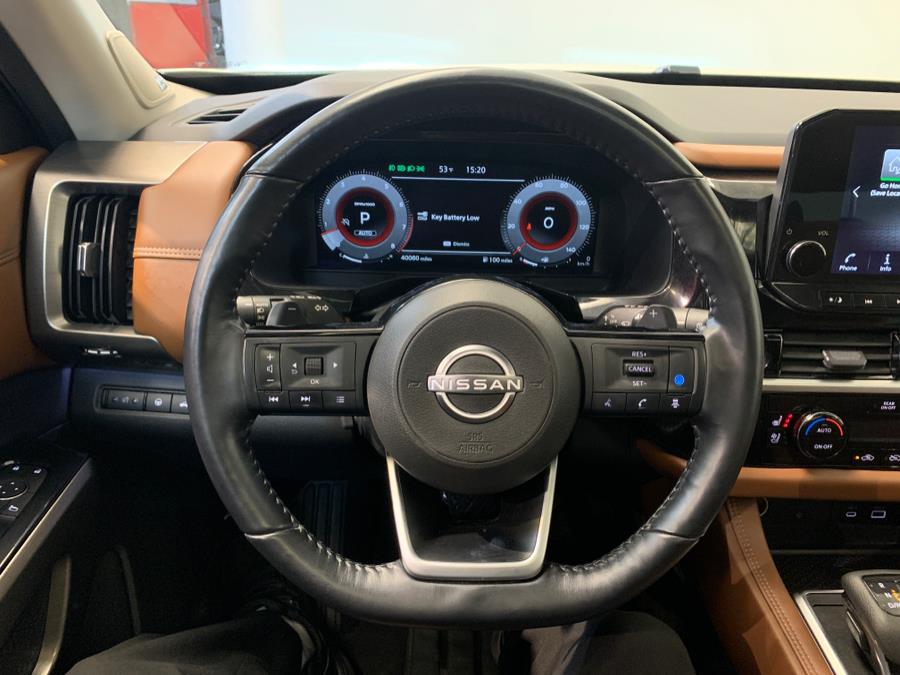 2022 Nissan Pathfinder Platinum 4WD photo
