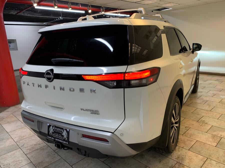 2022 Nissan Pathfinder Platinum 4WD photo