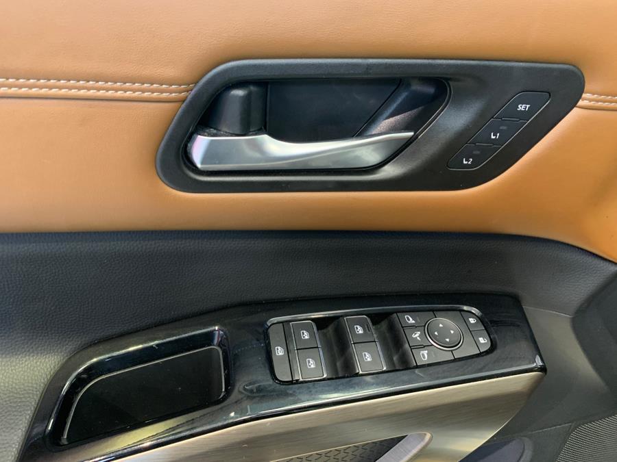 2022 Nissan Pathfinder Platinum 4WD photo