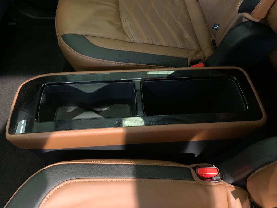 2022 Nissan Pathfinder Platinum 4WD photo