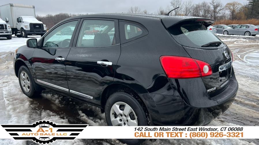 2011 Nissan Rogue S photo