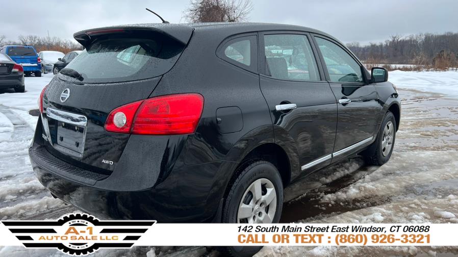 2011 Nissan Rogue S photo
