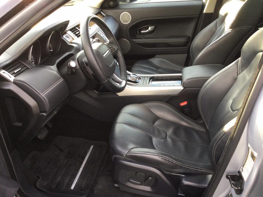 2012 Land Rover Range Rover Evoque Prestige photo