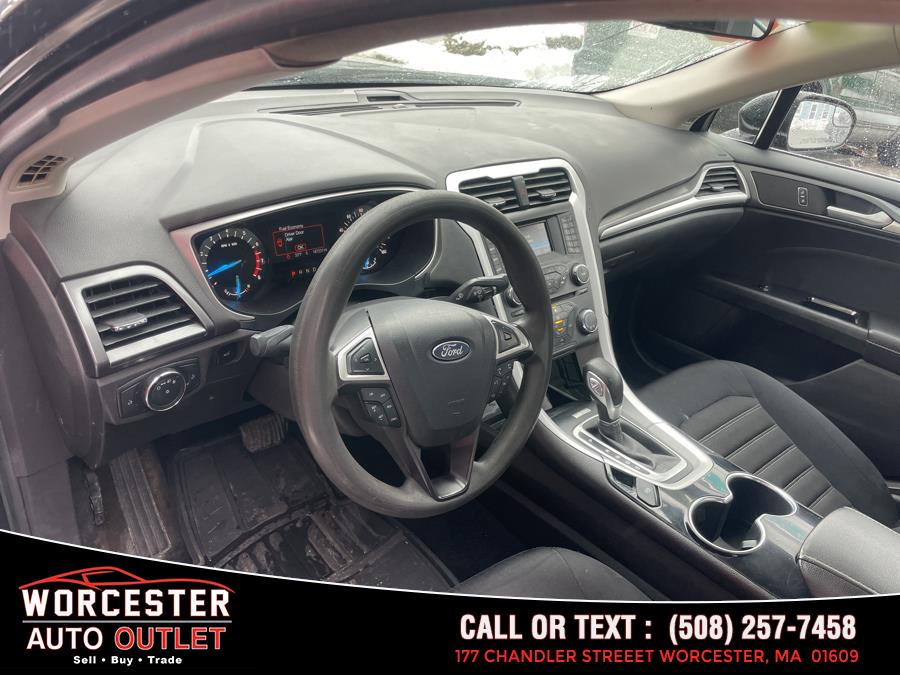 2014 Ford Fusion SE photo