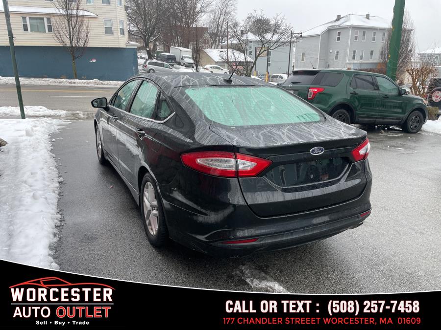 2014 Ford Fusion SE photo