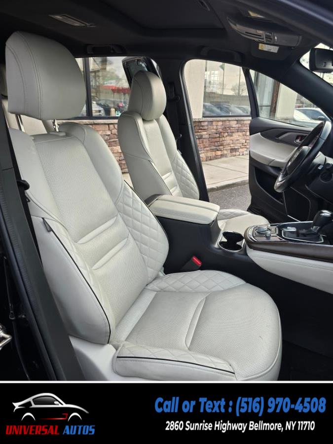 2022 Mazda CX-9 Signature AWD photo