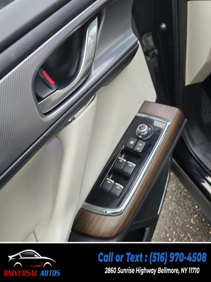 2022 Mazda CX-9 Signature AWD photo