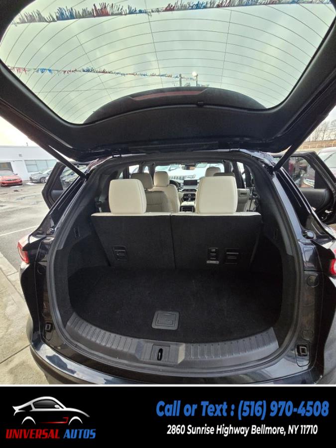 2022 Mazda CX-9 Signature AWD photo