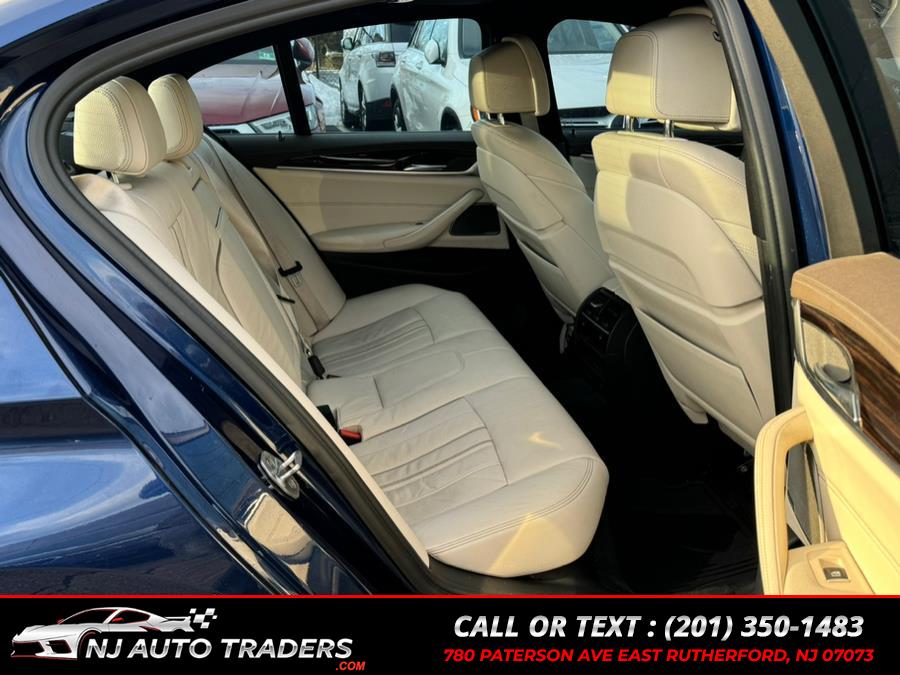 2017 BMW 5-Series 530i xDrive Sedan photo