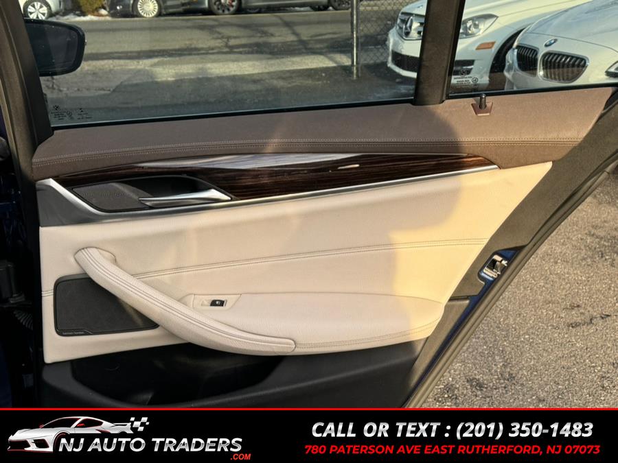 2017 BMW 5-Series 530i xDrive Sedan photo