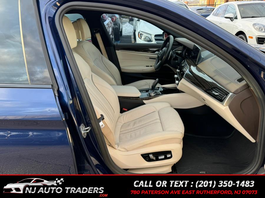 2017 BMW 5-Series 530i xDrive Sedan photo