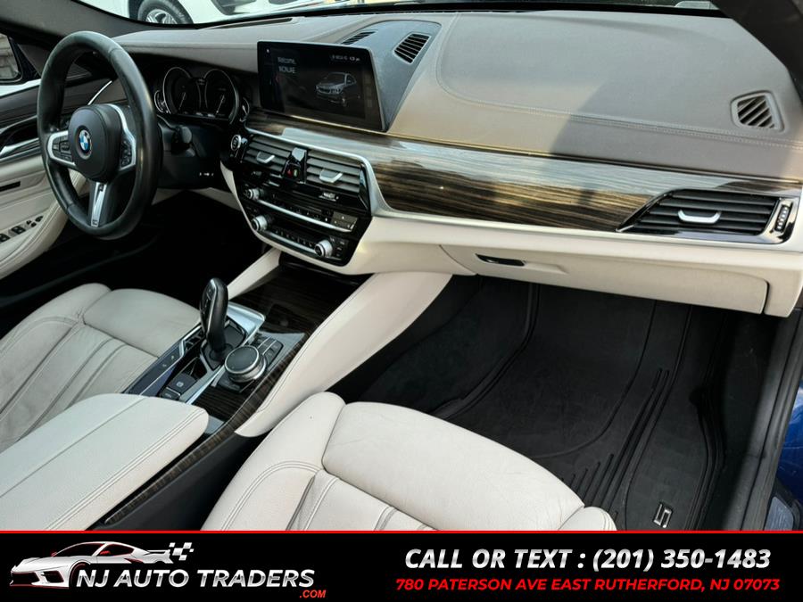 2017 BMW 5-Series 530i xDrive Sedan photo