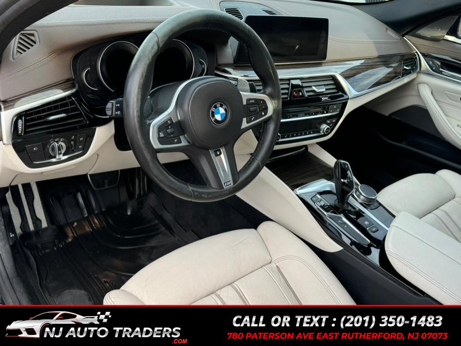2017 BMW 5-Series 530i xDrive Sedan photo
