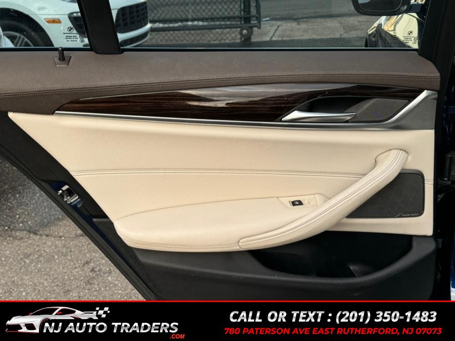 2017 BMW 5-Series 530i xDrive Sedan photo