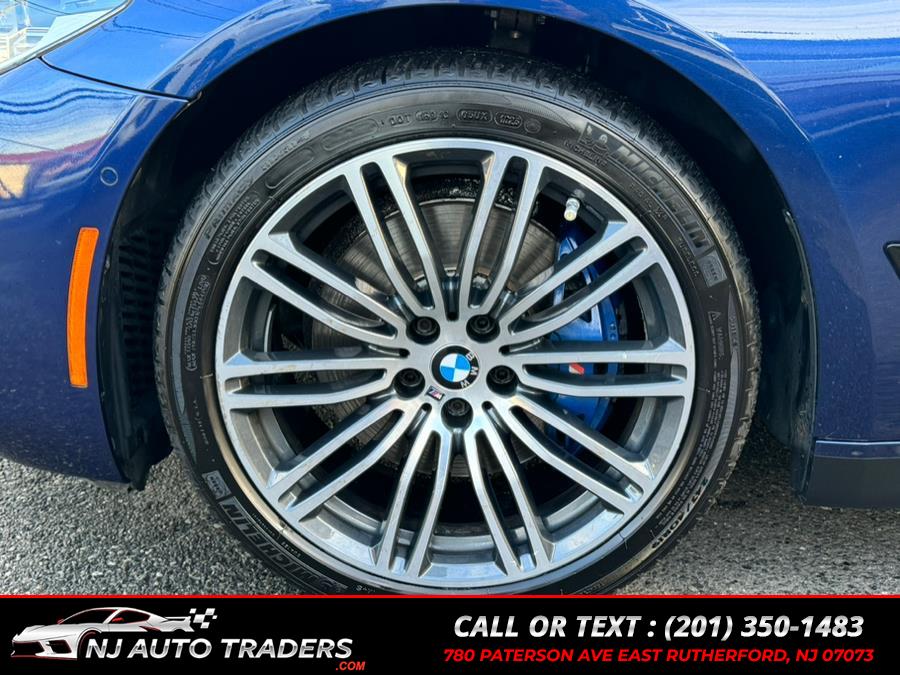 2017 BMW 5-Series 530i xDrive Sedan photo