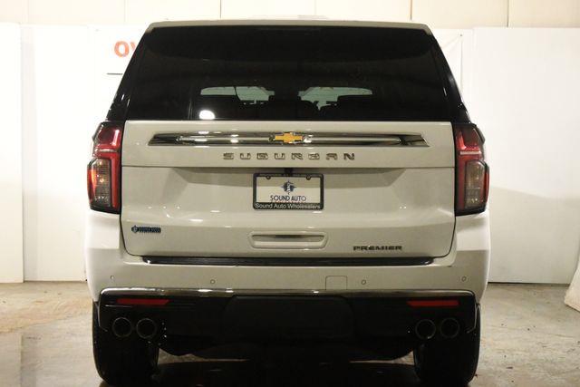 2023 Chevrolet Suburban Premier photo