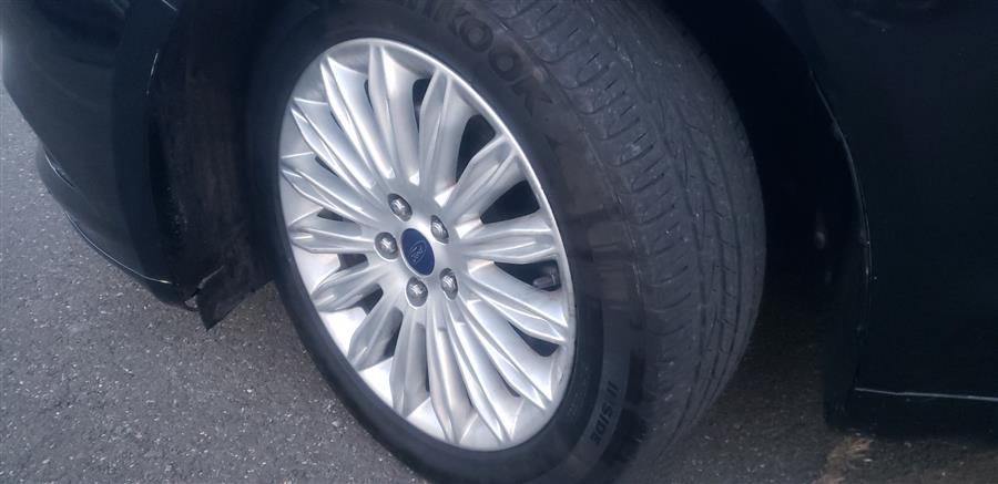 2014 Ford Fusion Energi SE photo
