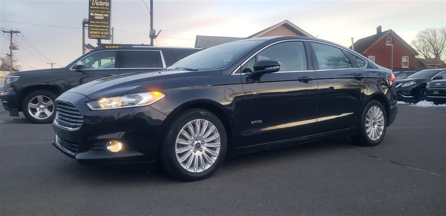 2014 Ford Fusion Energi SE photo