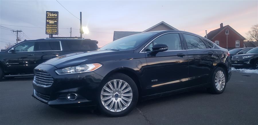 2014 Ford Fusion Energi SE photo