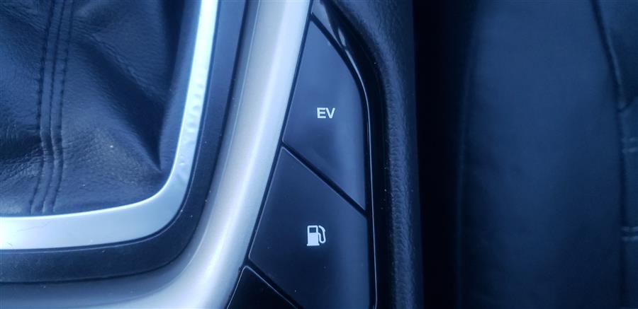2014 Ford Fusion Energi SE photo
