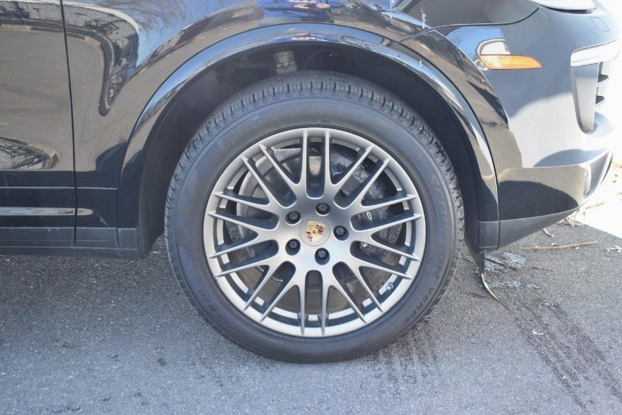 2018 Porsche Cayenne Platinum Edition AWD photo