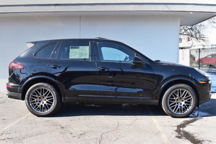 2018 Porsche Cayenne Platinum Edition AWD photo