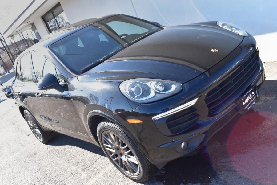 2018 Porsche Cayenne Platinum Edition AWD photo