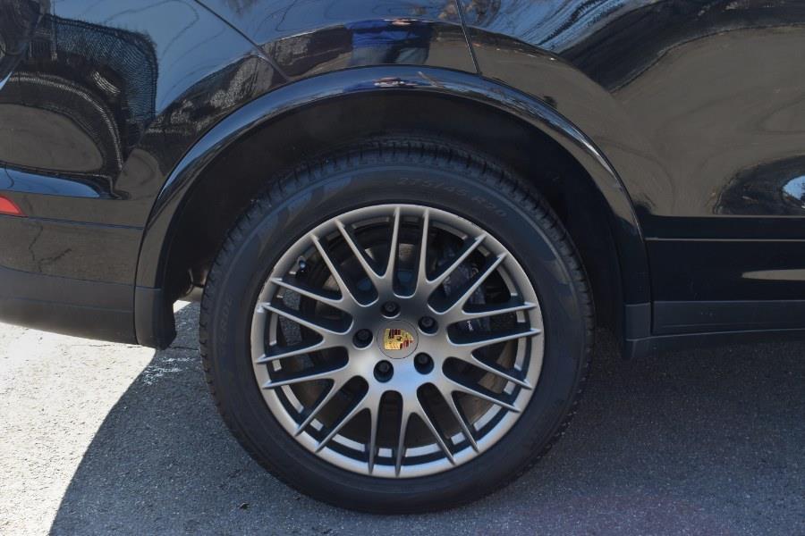 2018 Porsche Cayenne Platinum Edition AWD photo