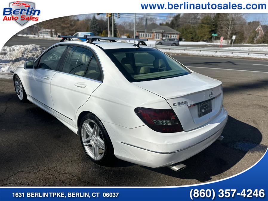 2013 Mercedes-Benz C-Class C300 4MATIC Luxury photo
