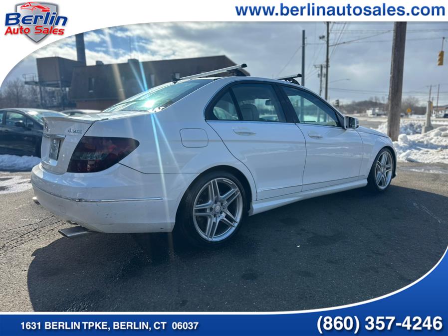 2013 Mercedes-Benz C-Class C300 4MATIC Luxury photo