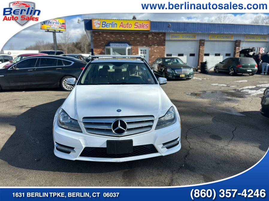 2013 Mercedes-Benz C-Class C300 4MATIC Luxury photo