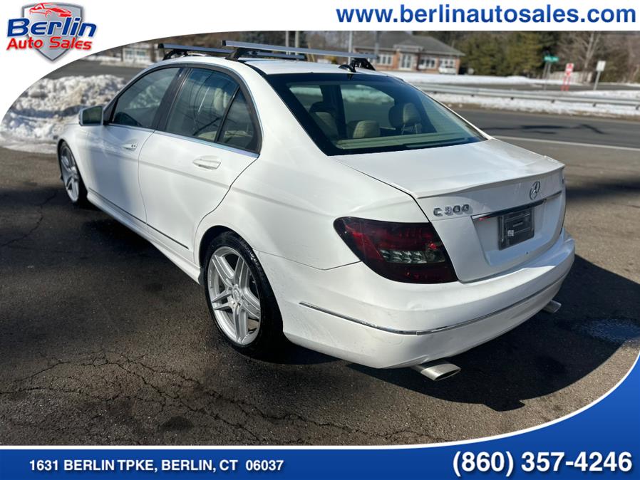 2013 Mercedes-Benz C-Class C300 4MATIC Luxury photo