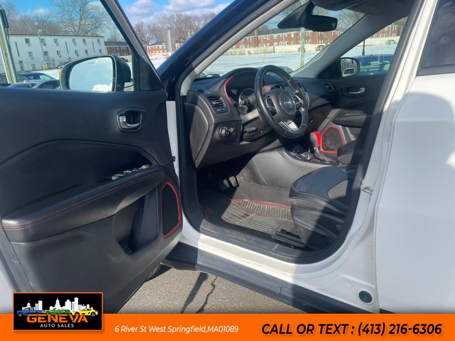 2020 Jeep Compass Trailhawk 4x4 photo