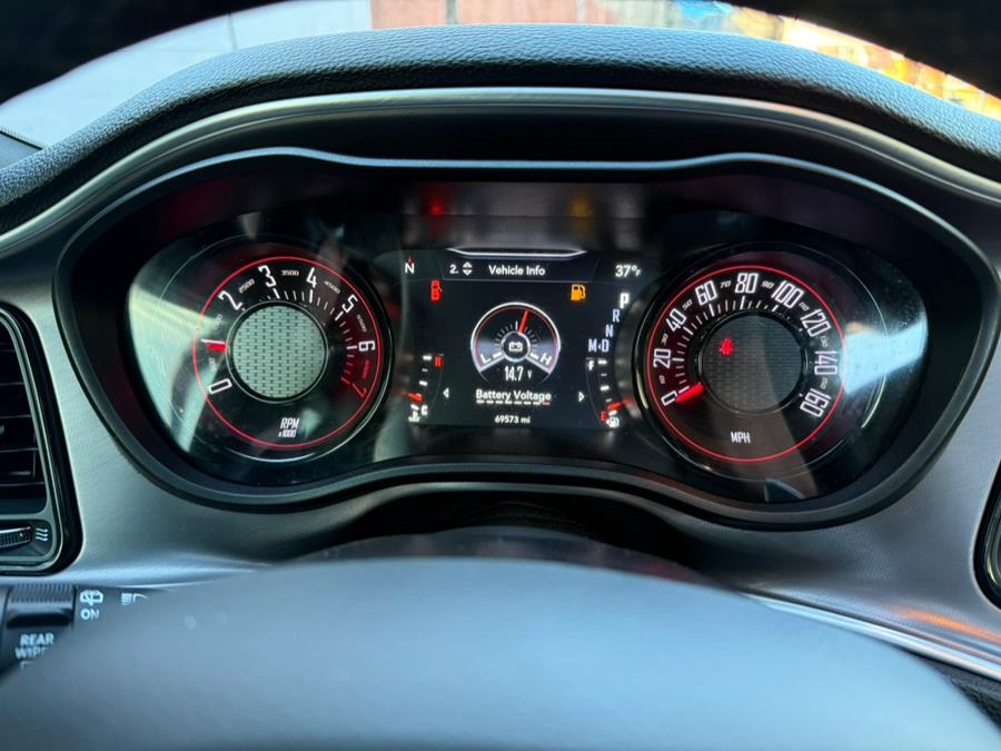 2022 Dodge Challenger GT AWD photo